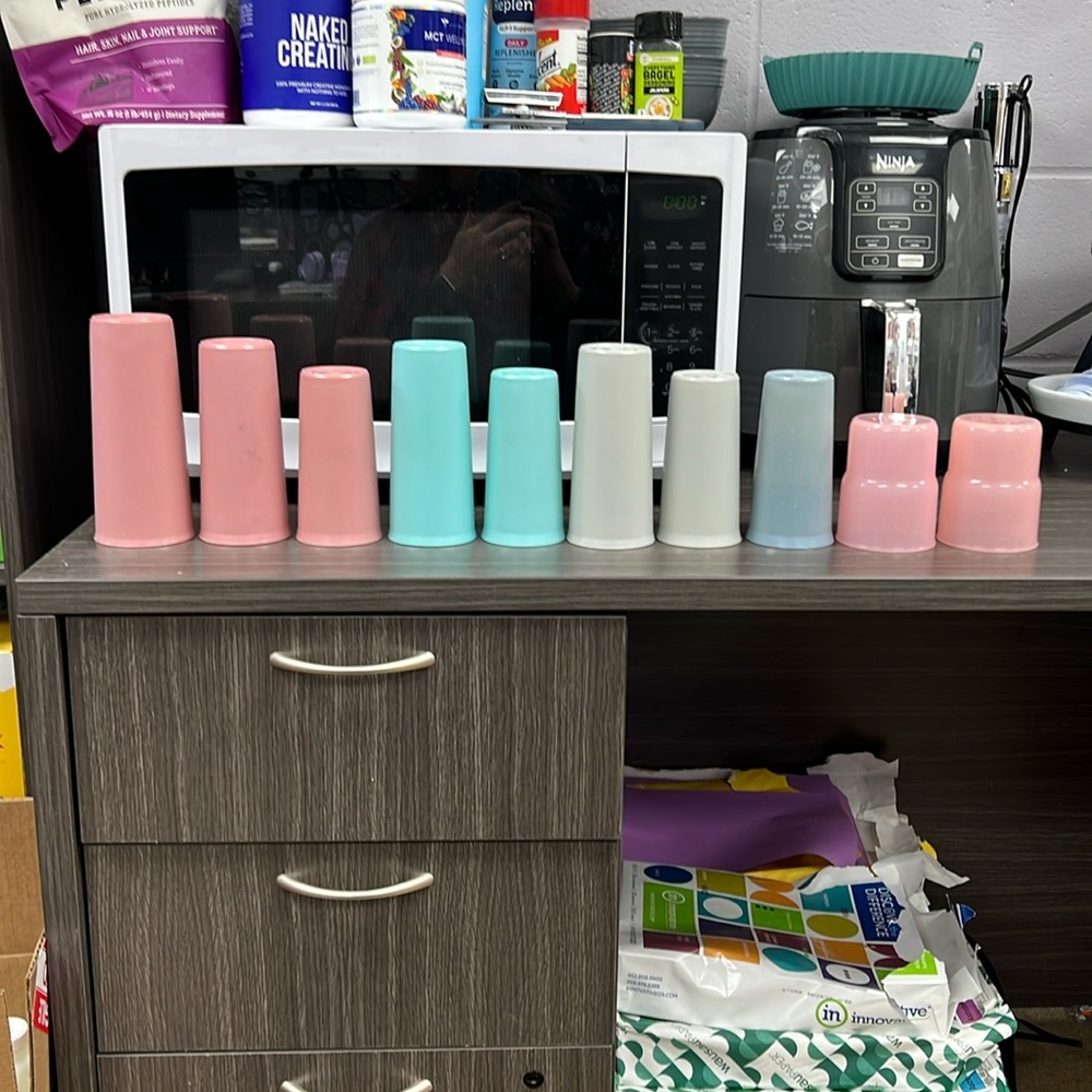 Tupperware Pink and Blue Tumblers Set
